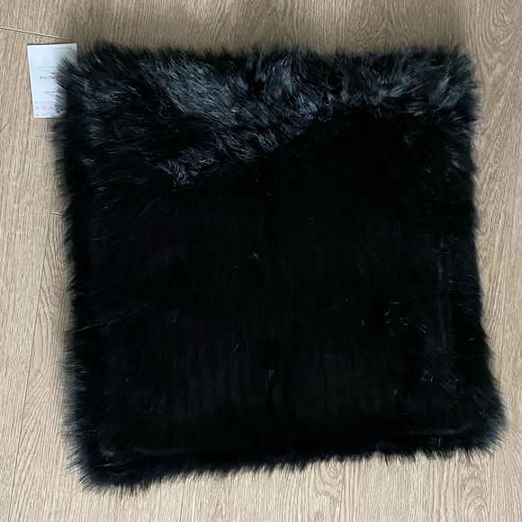 Living Quarters
Ribbed Angora Square Cushion Cover - Onyx - Picture 2 of 4